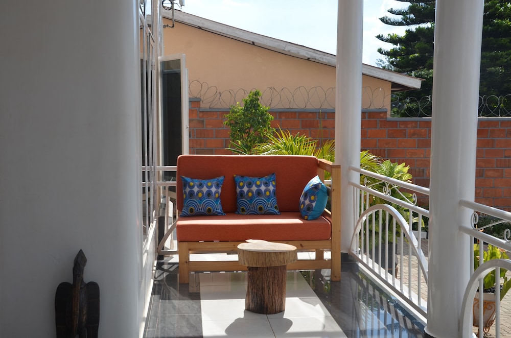 Villa Asimba 7/50