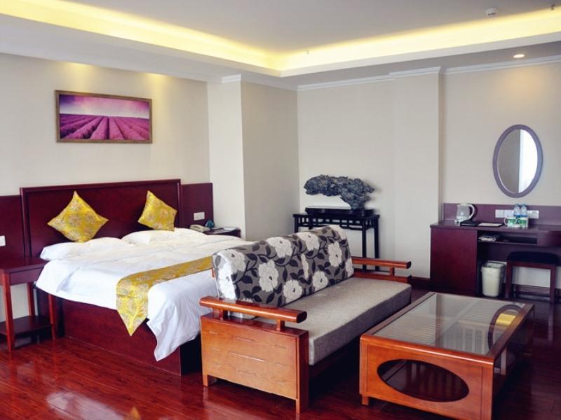 GreenTree Inn Xuzhou Benteng Avenue Express Hotel 17/23