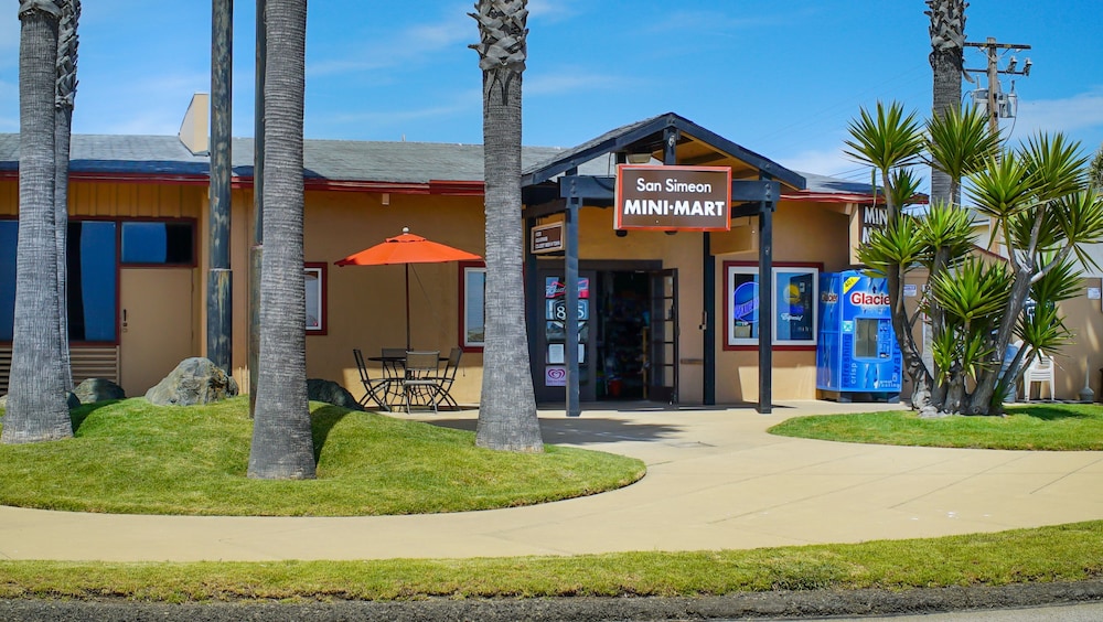San Simeon Lodge 2/68