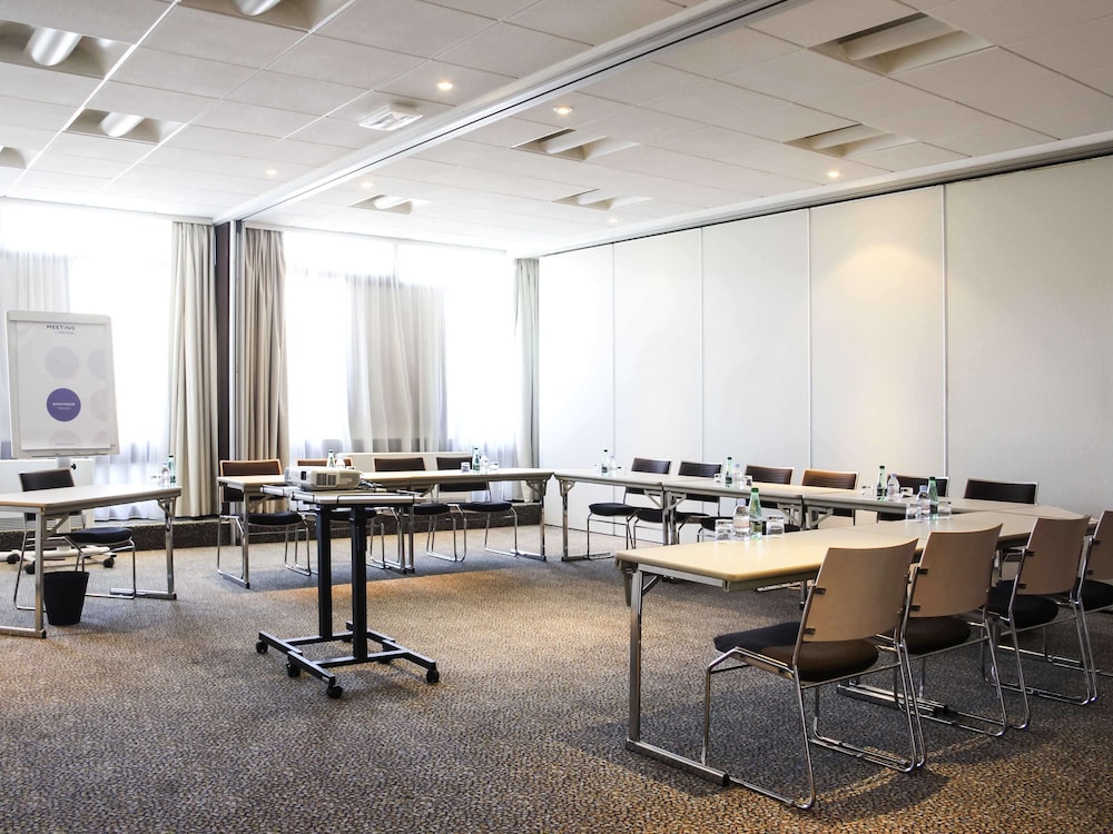Novotel Marseille Est 57/71