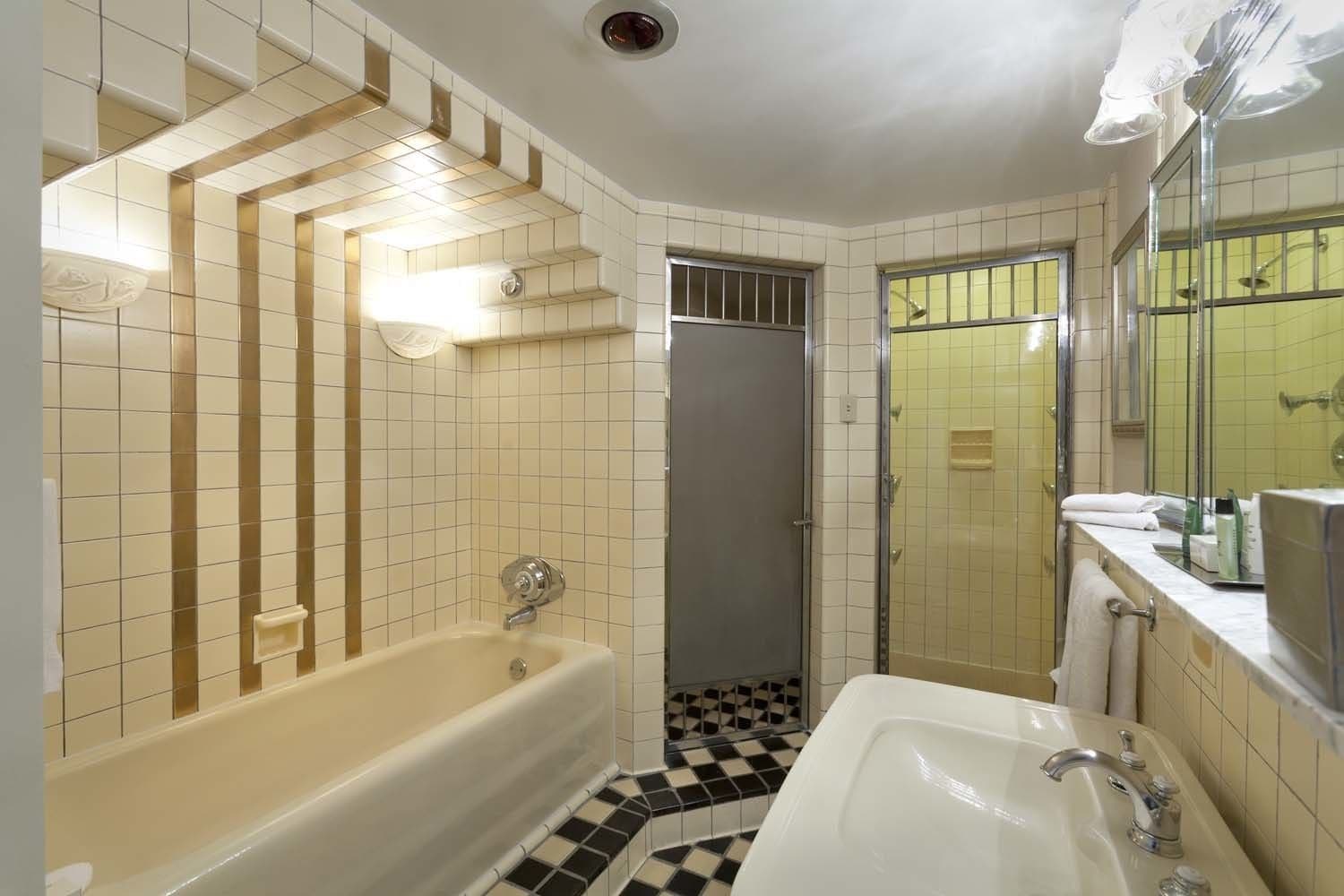 Churchill, Suite, King Bed