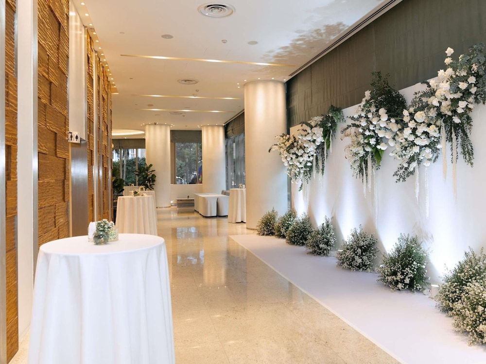 Pullman Saigon Centre 40/69
