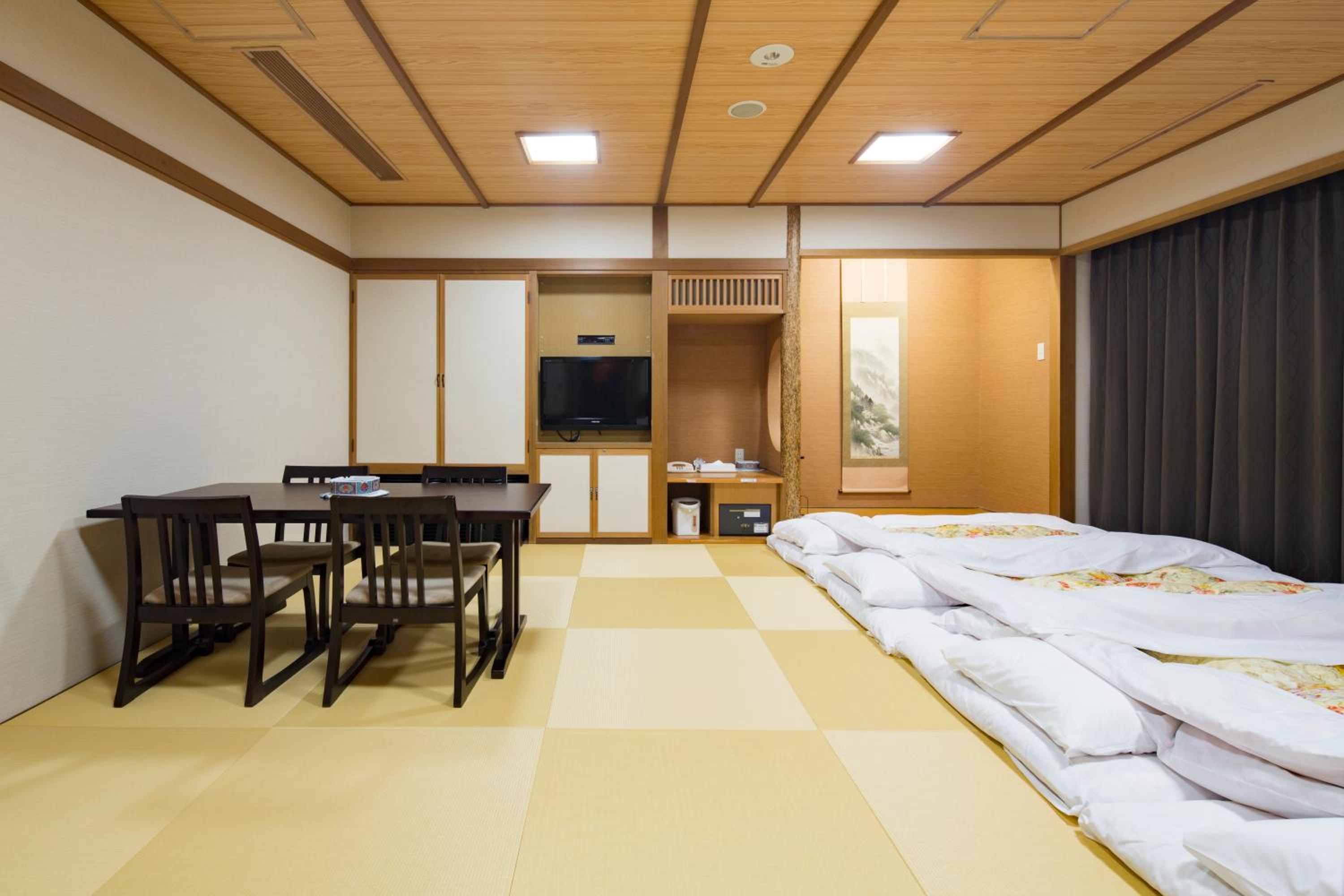 Japanese, Family