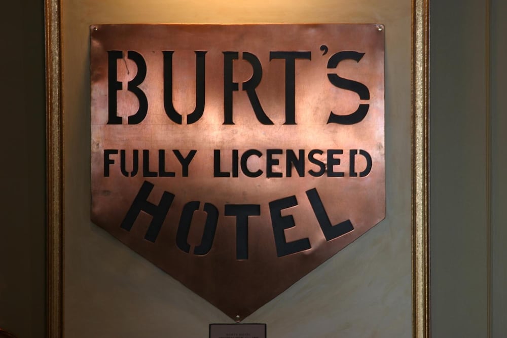 Burts Hotel 19/41