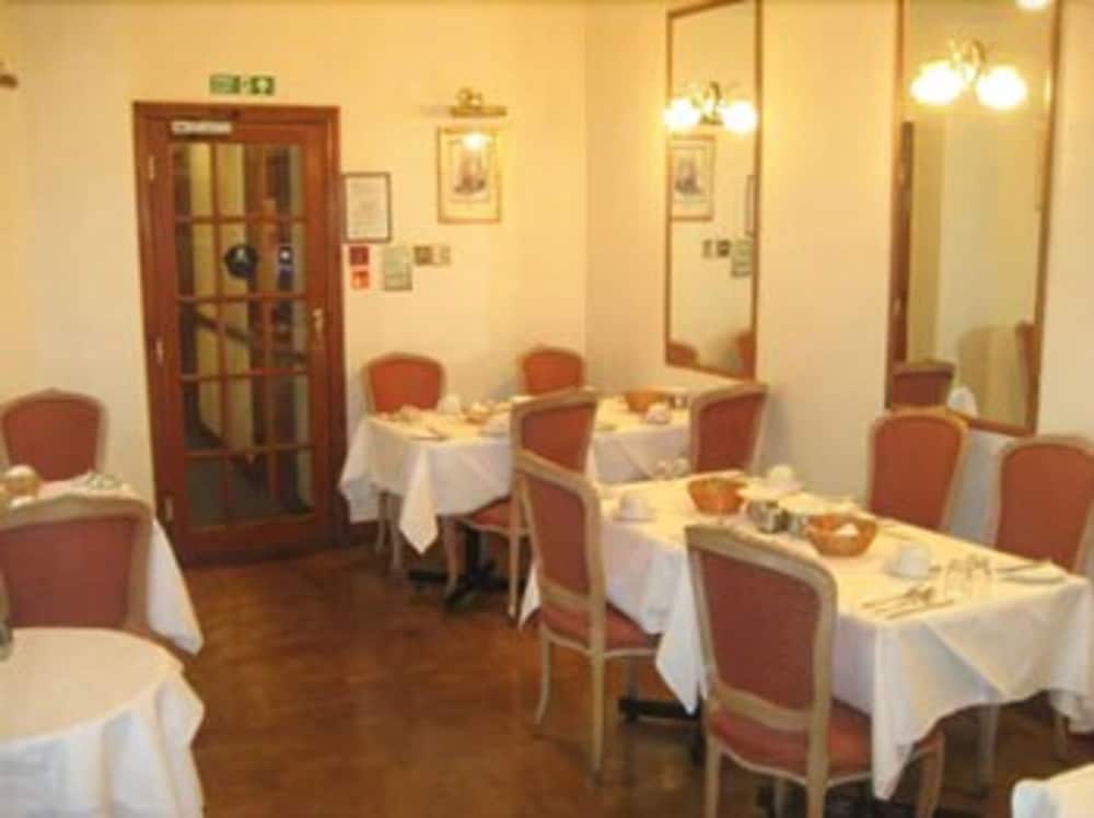 Regency Hotel Westend 25/27