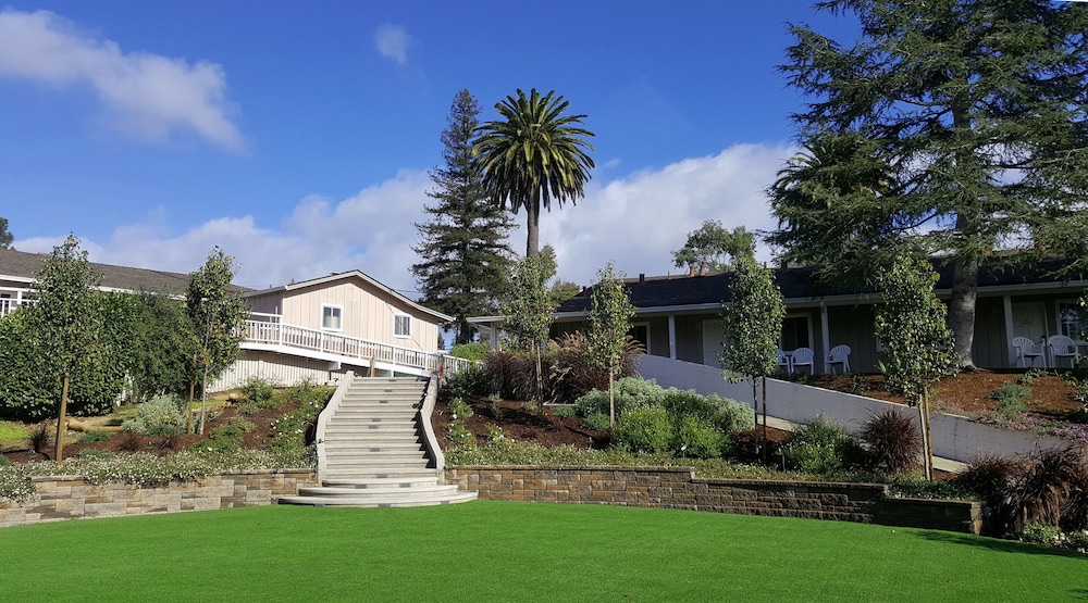 Inn At Pasatiempo 28/28