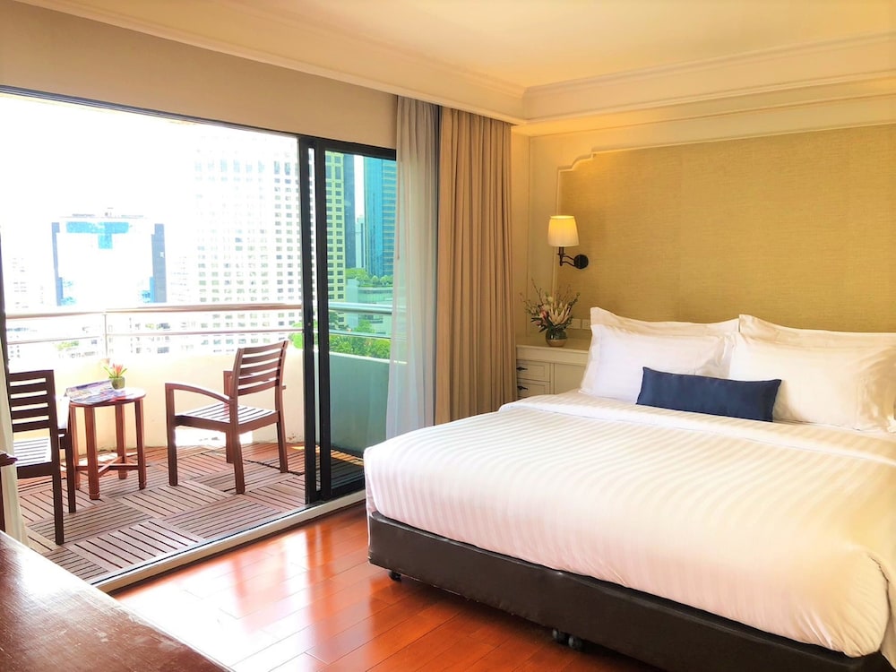 Centre Point Hotel Sukhumvit 10 31/114