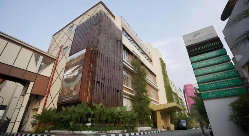 IPB Hotel And Convention Center 4/30