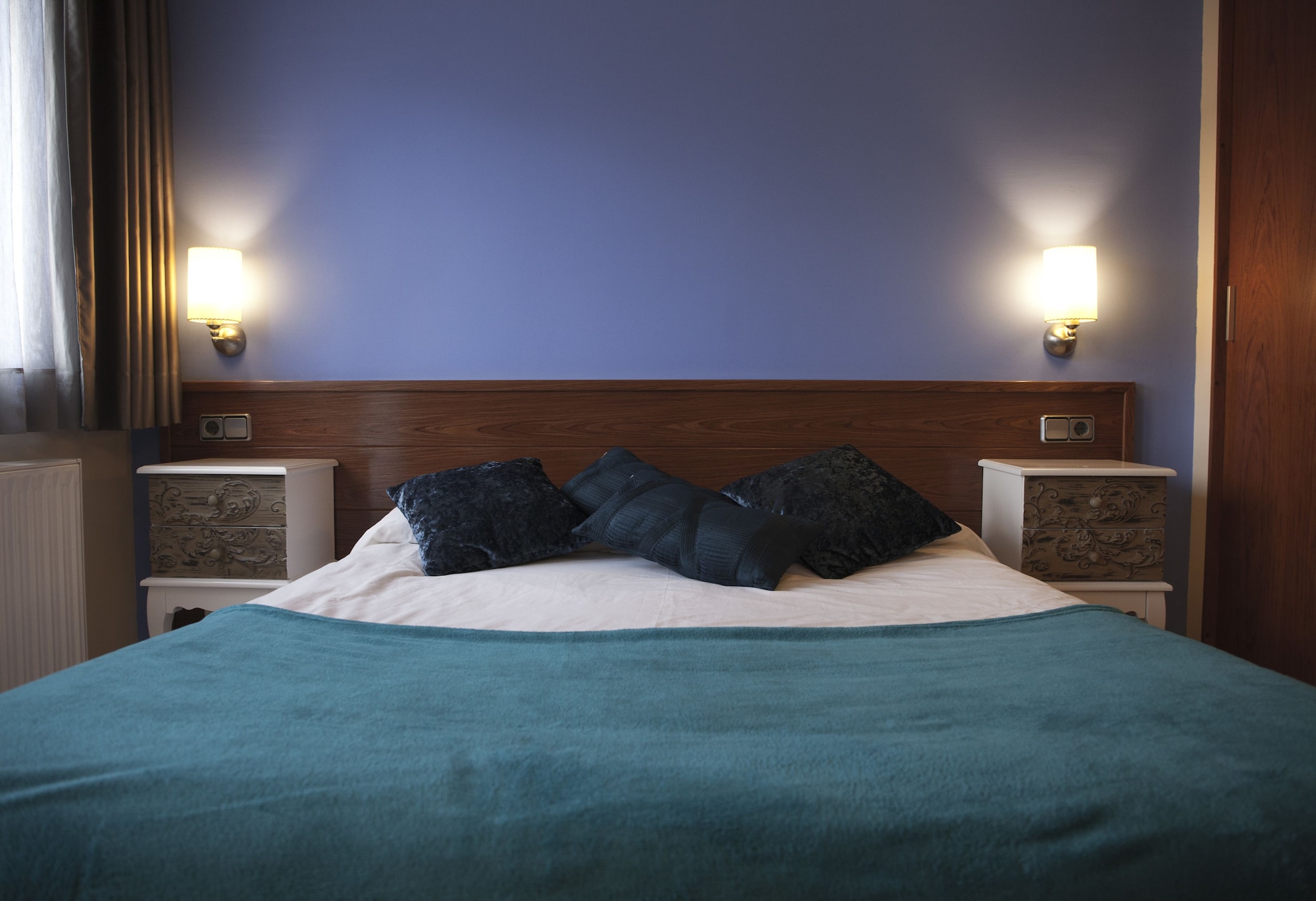 SUPERIOR, DOUBLE BED