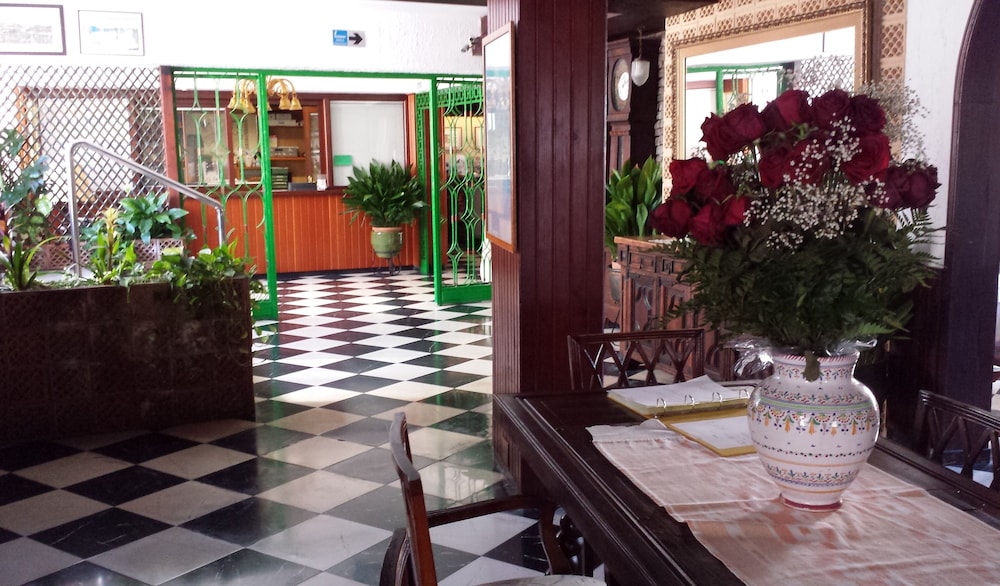 HOSTAL CAS BOMBU 5/56