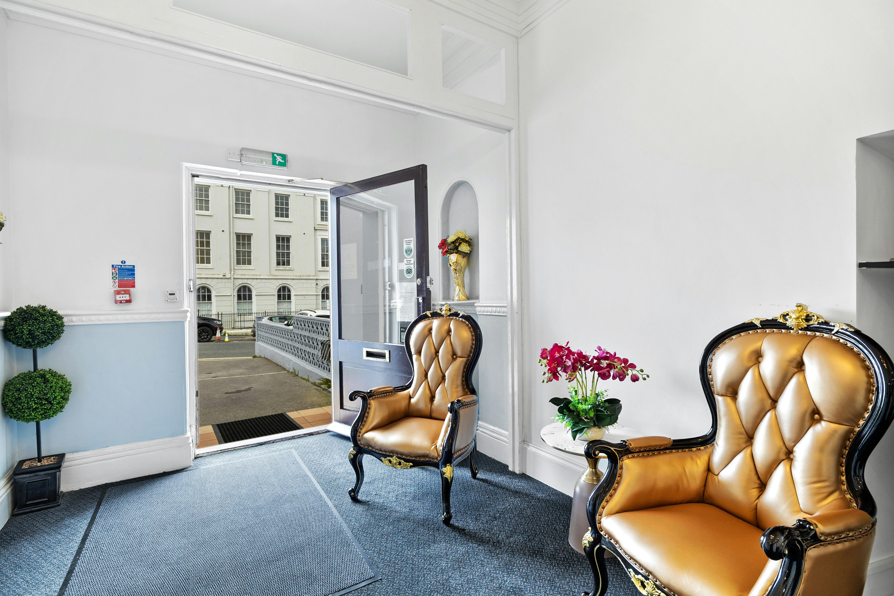 The Drake Hotel Plymouth 34/48