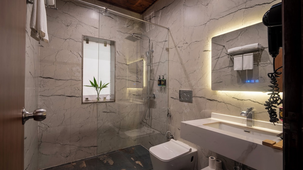 Tarangi Spa 45/47