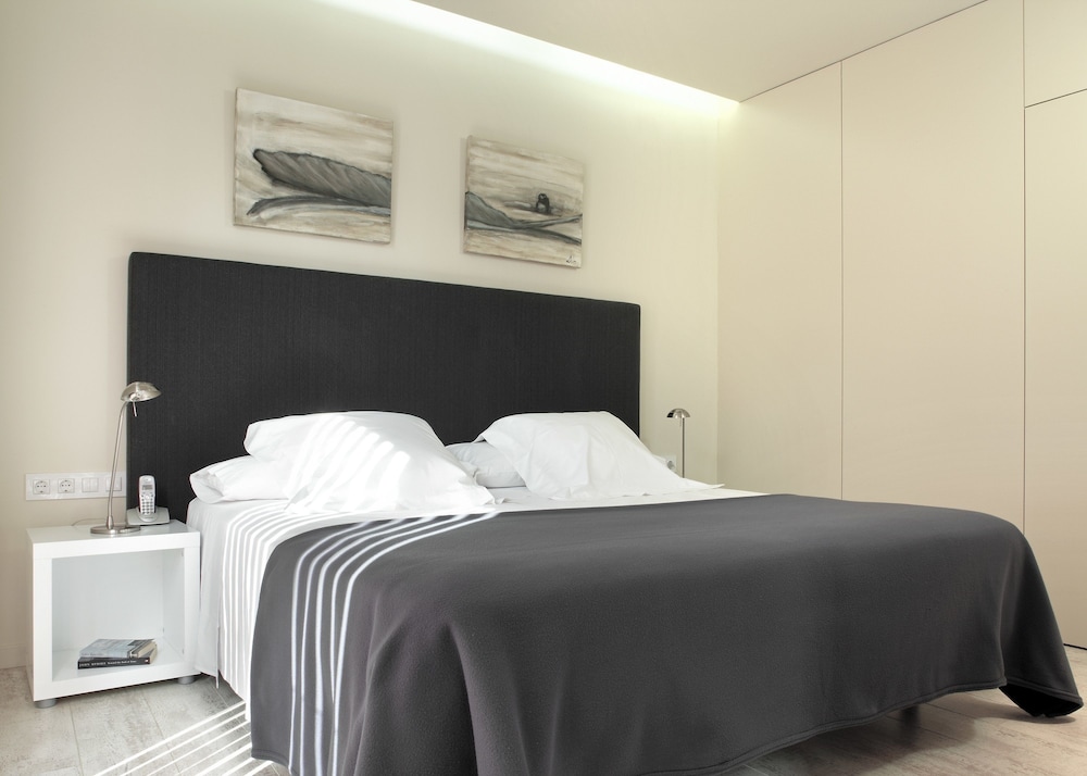 limehome Barcelona Rector Triado 16/66