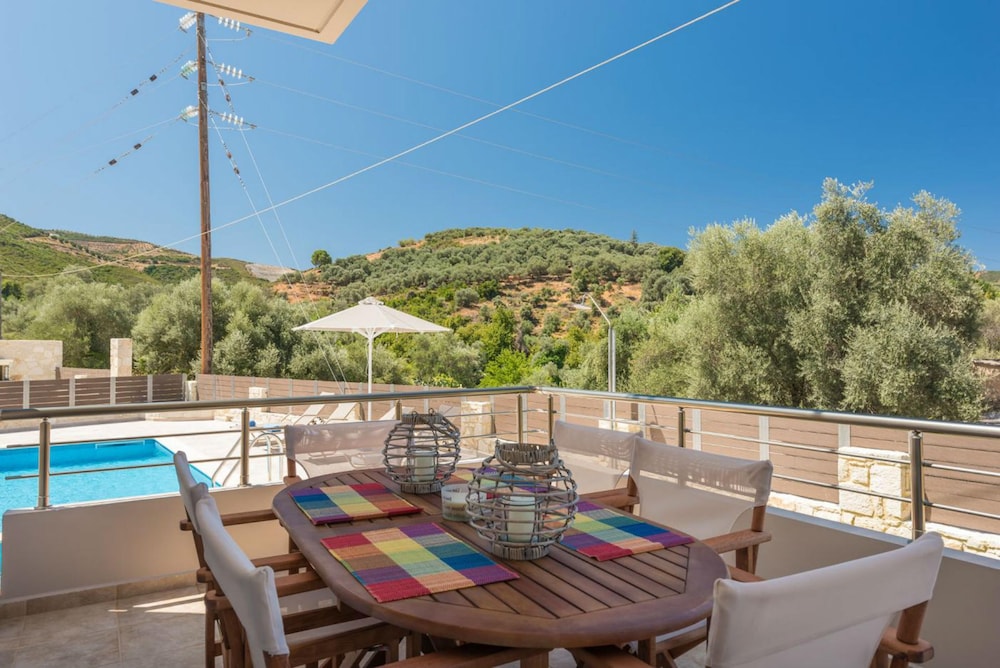 Neaira Villas Chania 33/50