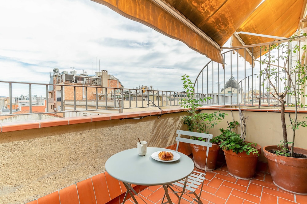 Casa Gracia Apartments 25/50