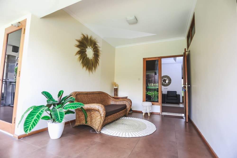 KULDESAK VILLAS BANDUNG 51/74