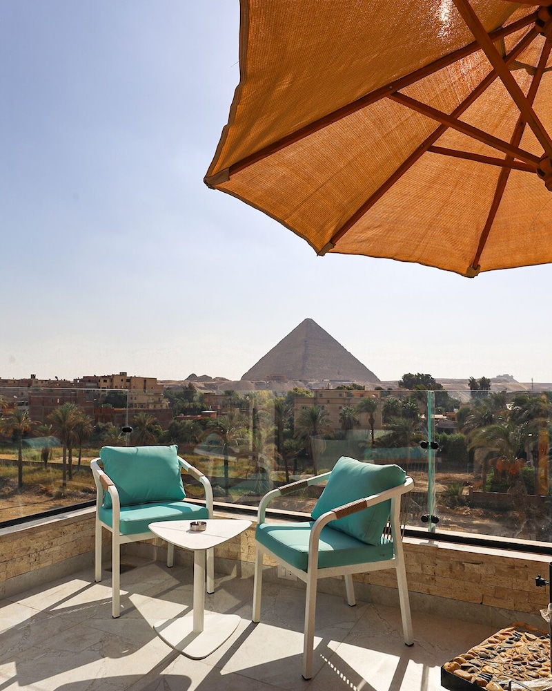 Palacio Pyramids Hotel 57/80