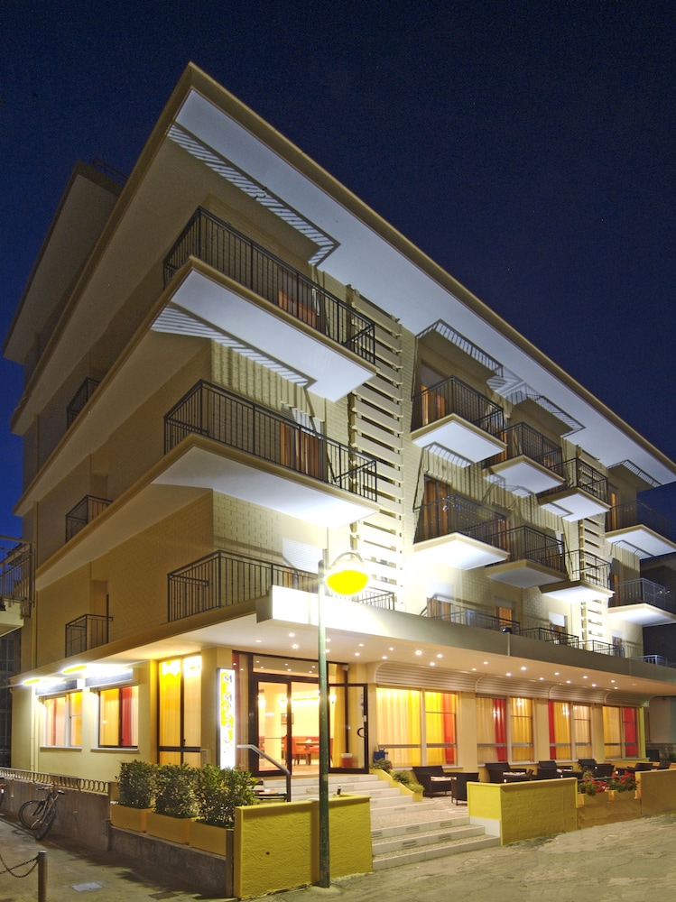 Mimosa Hotel 1/50