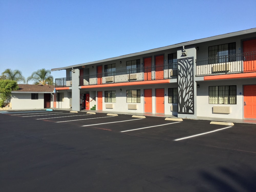 Journey Inn 40/45