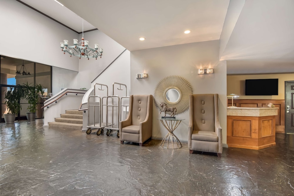SureStay Plus Hotel by Best Western Reno Airport 63/91