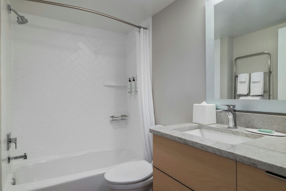 TownePlace Suites Gaithersburg by Marriott 45/49
