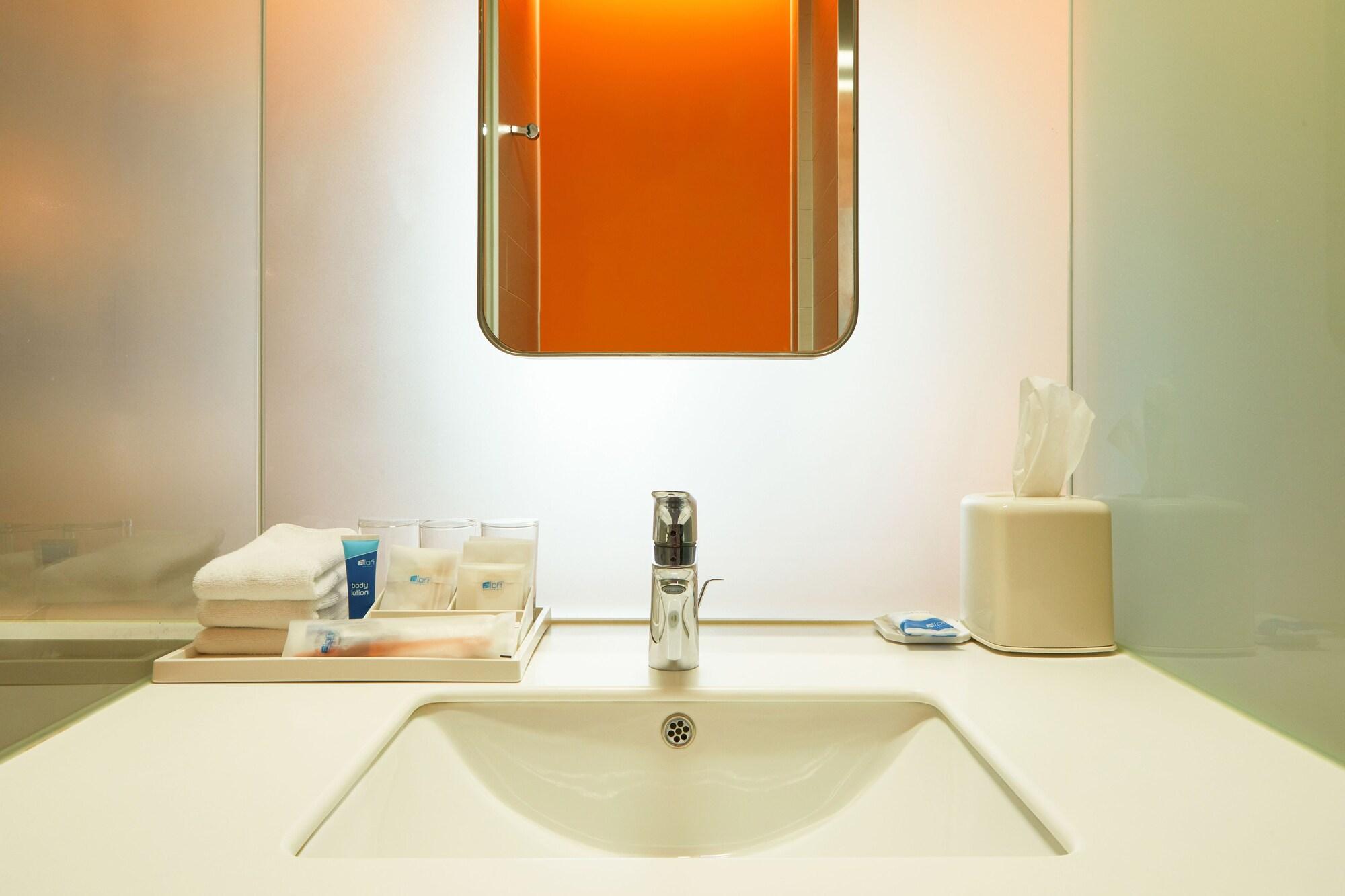 Hollywood, Urban, Chic, Double Bed, City View، Aloft Gangnam Seoul 4/4