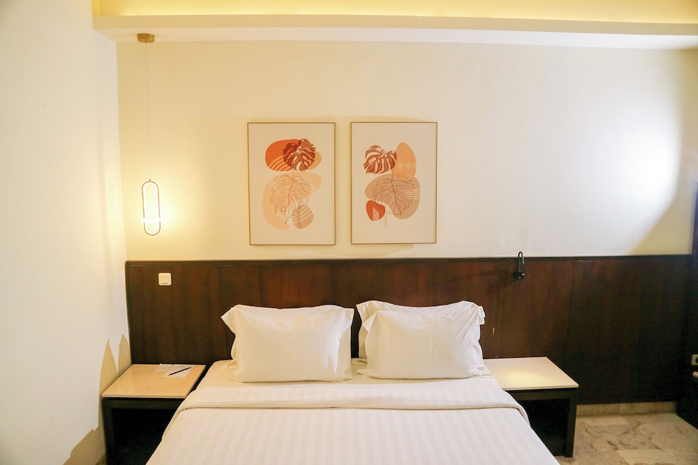 The Lagoon Bali Pool Hotel and Suites 13/50