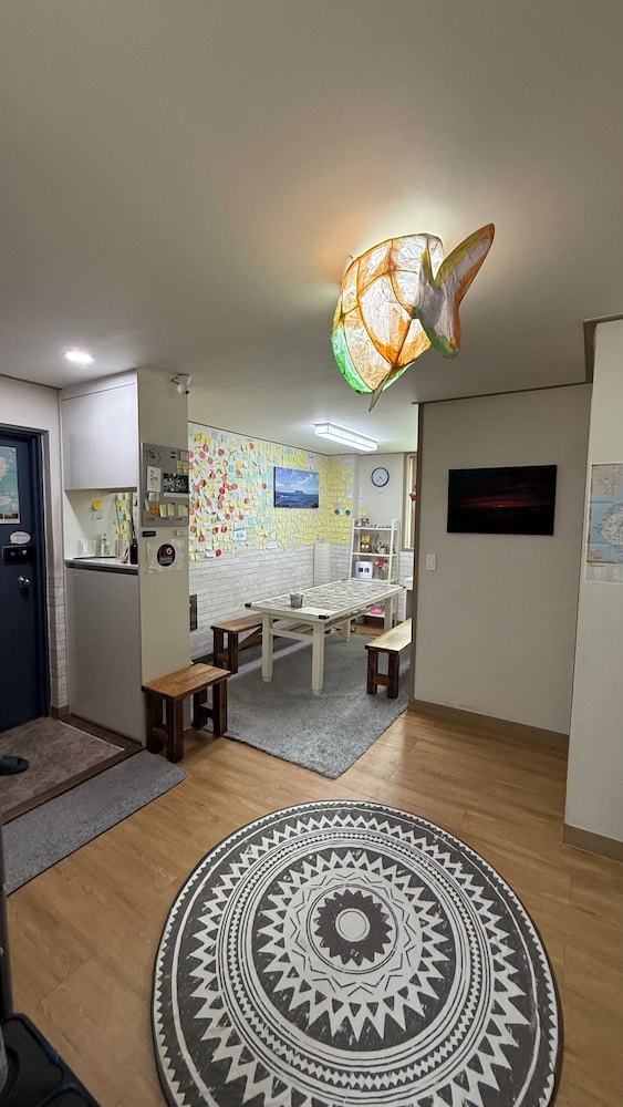 Ganderak Guesthouse - Hostel 7/50