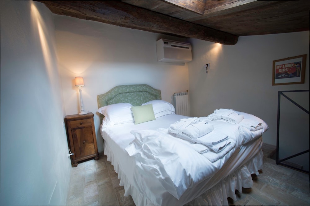 Tenuta Santo Pietro 11/50