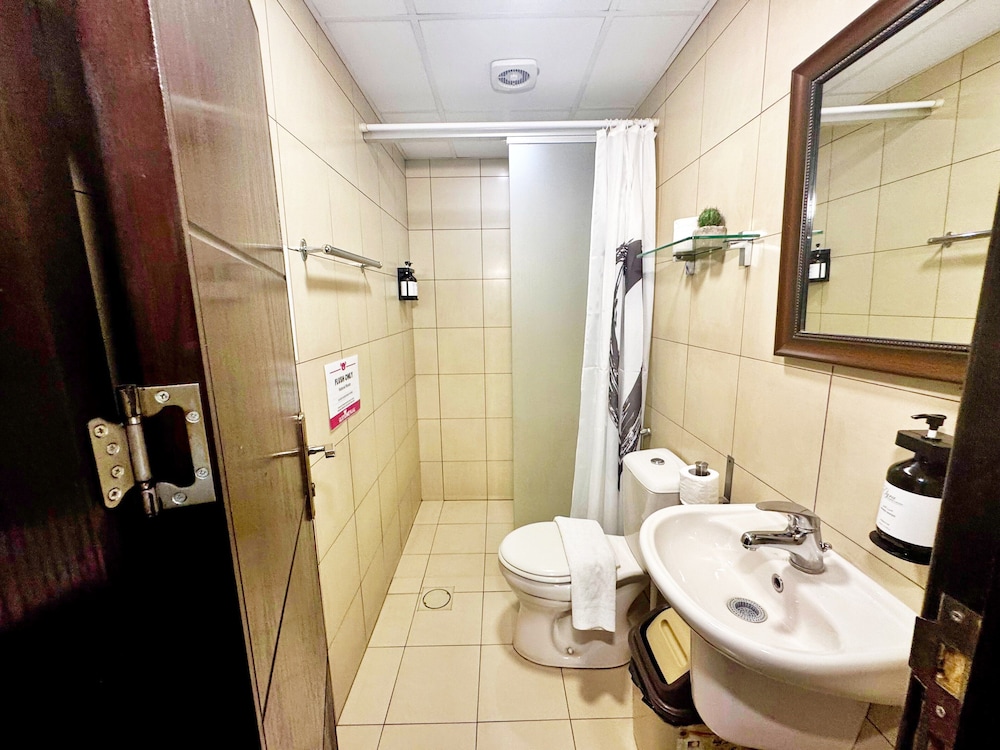 Sydney Hotel 39/41