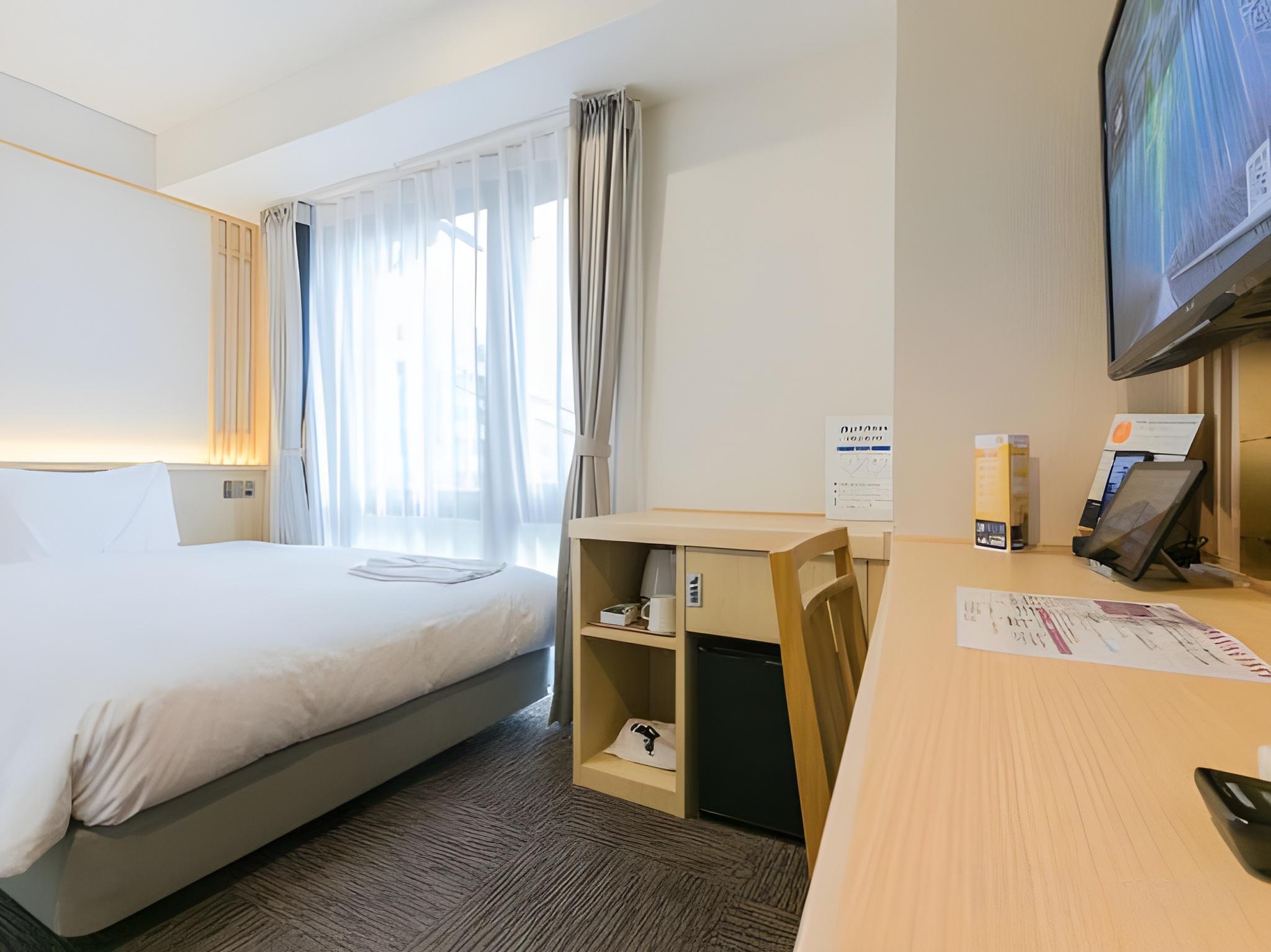 Phiten, Single, King Bed