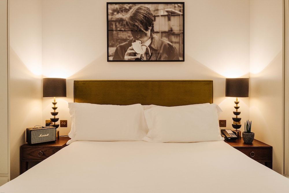 The Mandrake Hotel 7/35
