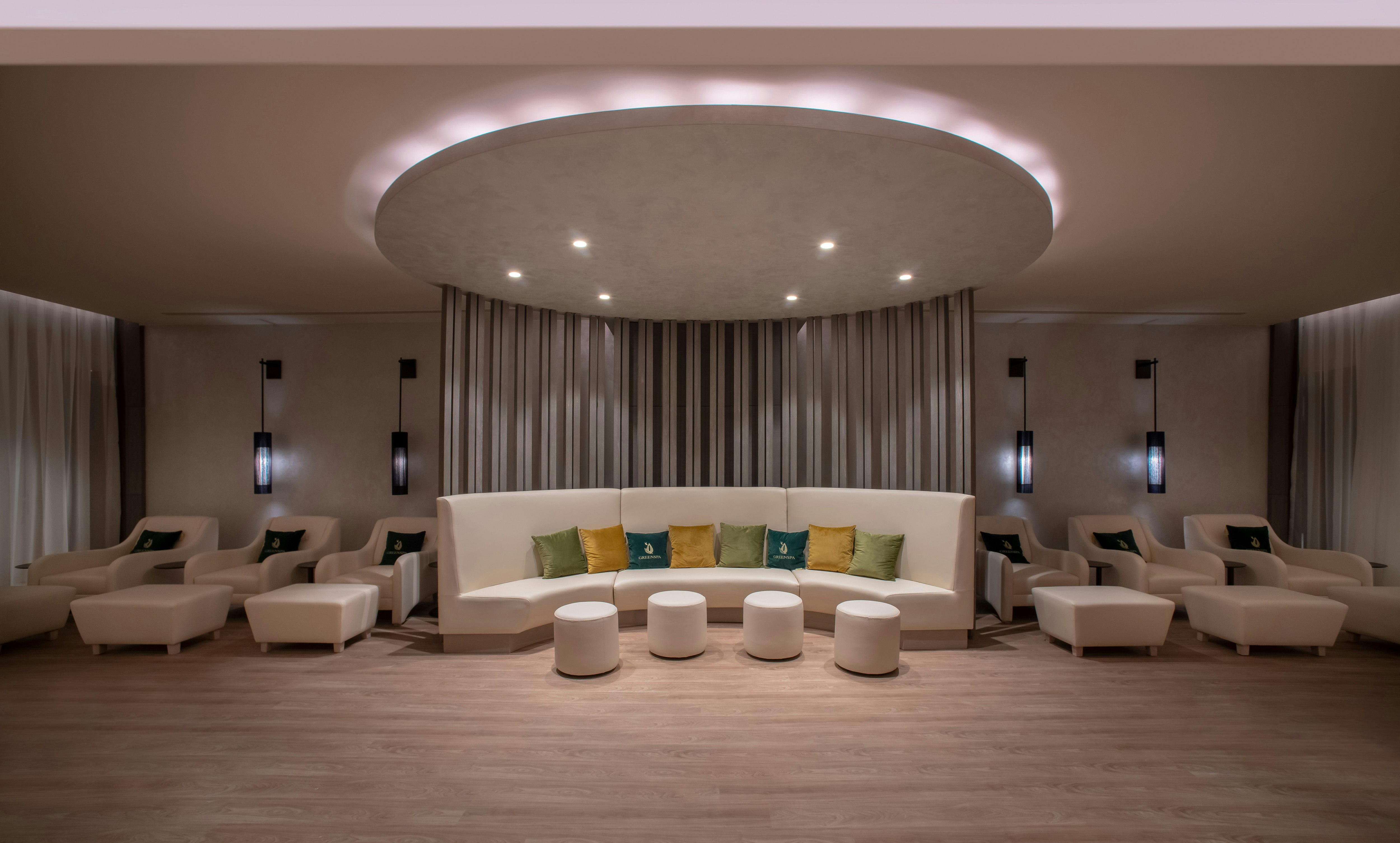 Hilton Istanbul Bakirkoy 38/44