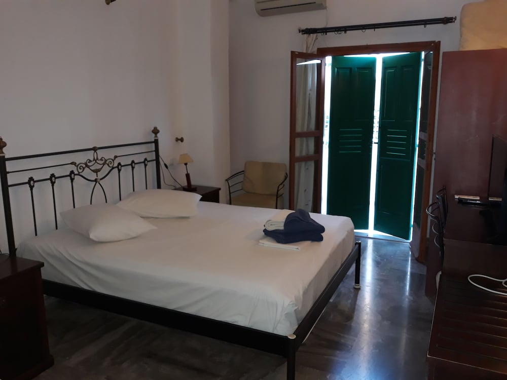 MARY HOTEL(Studios and Apartments) 23/55