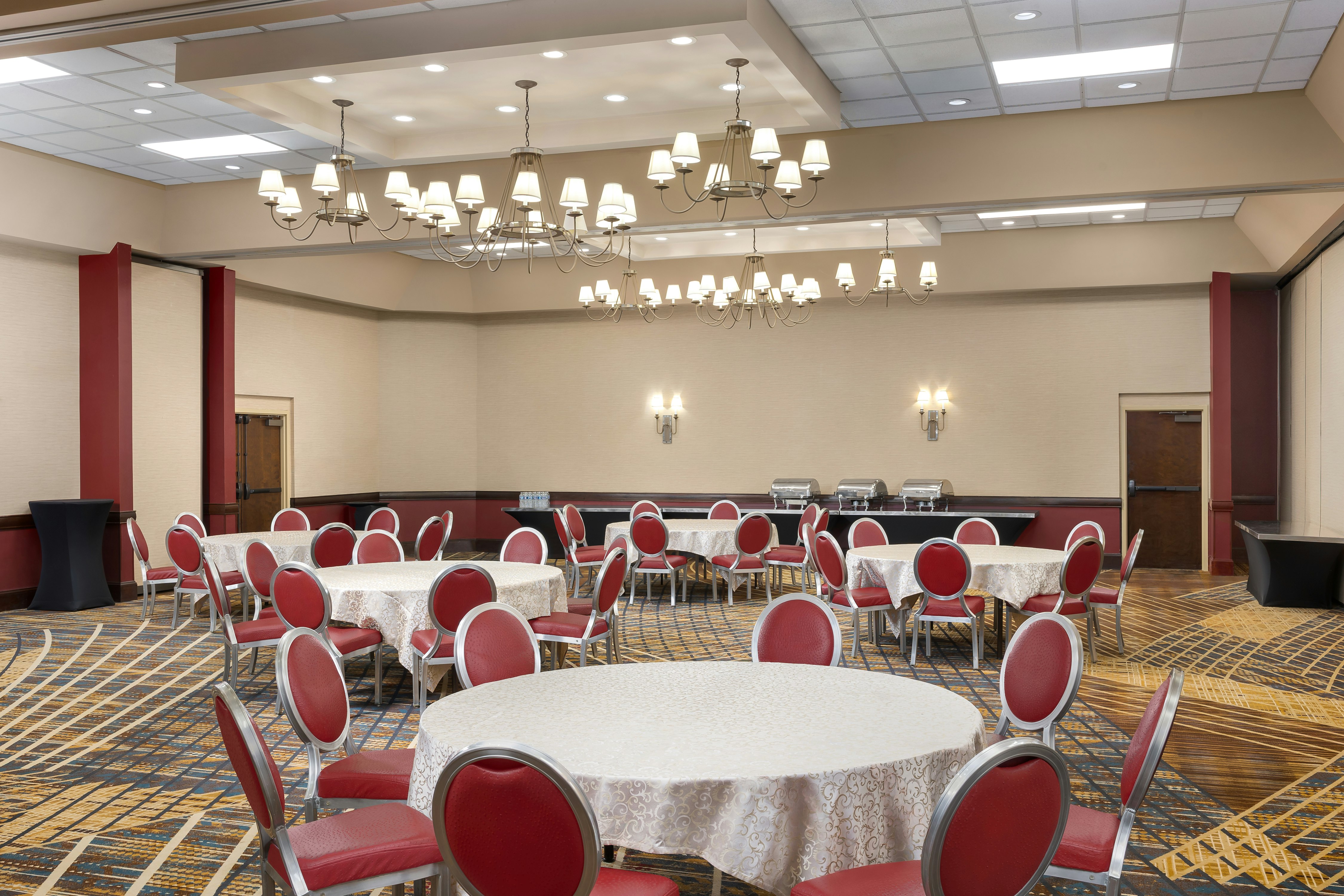 Doubletree Cincinnati Airport 33/34