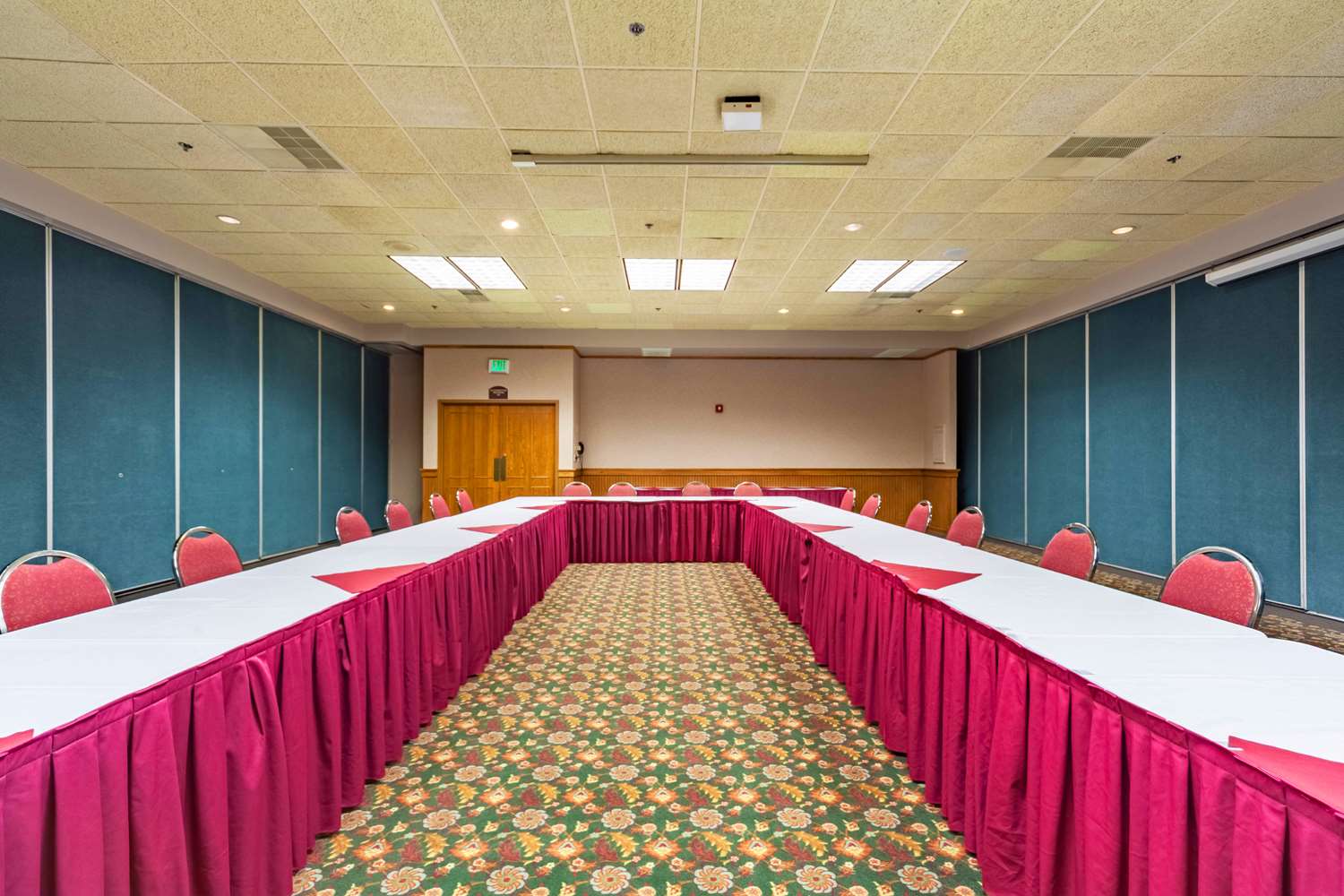 Quality Inn and Conference Center I-80 Grand Island 20/58
