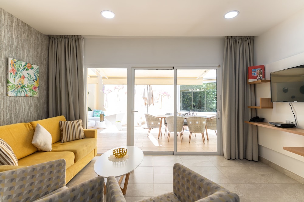 Holiday Club Playa Amadores 35/65