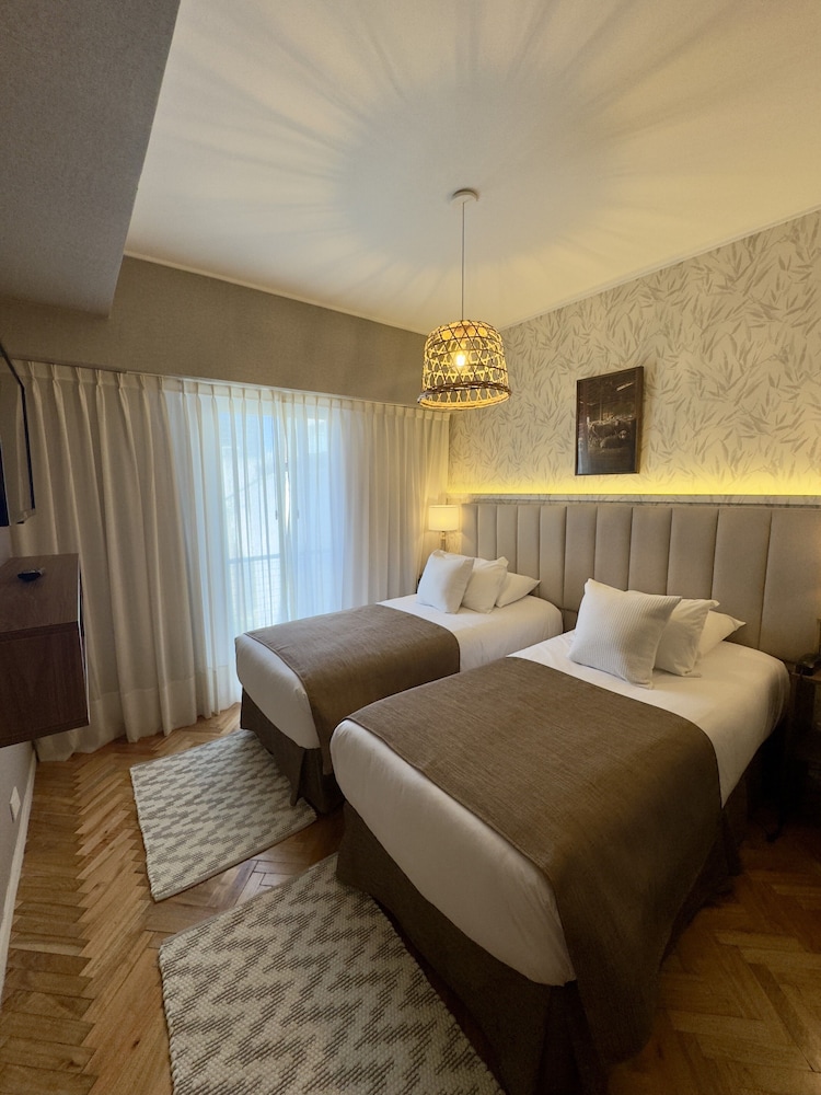 SUPERIOR, TWIN BEDS