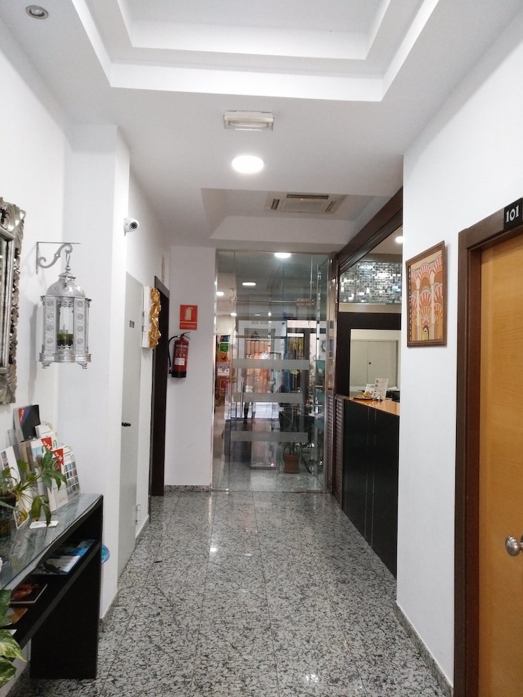 Hotel de los Faroles 5/59