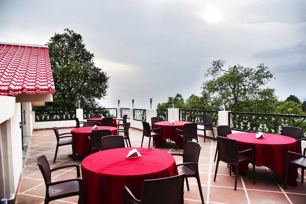 Indraprastha Resort Dalhousie 42/50