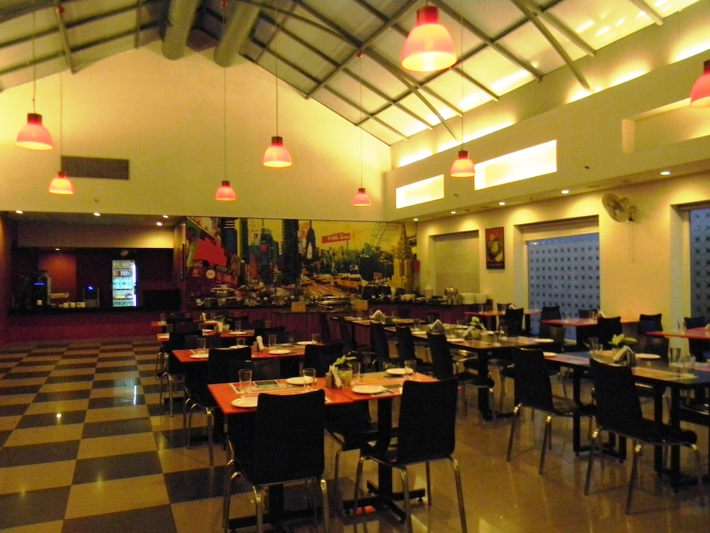 Red Fox Hotel East Delhi 40/59