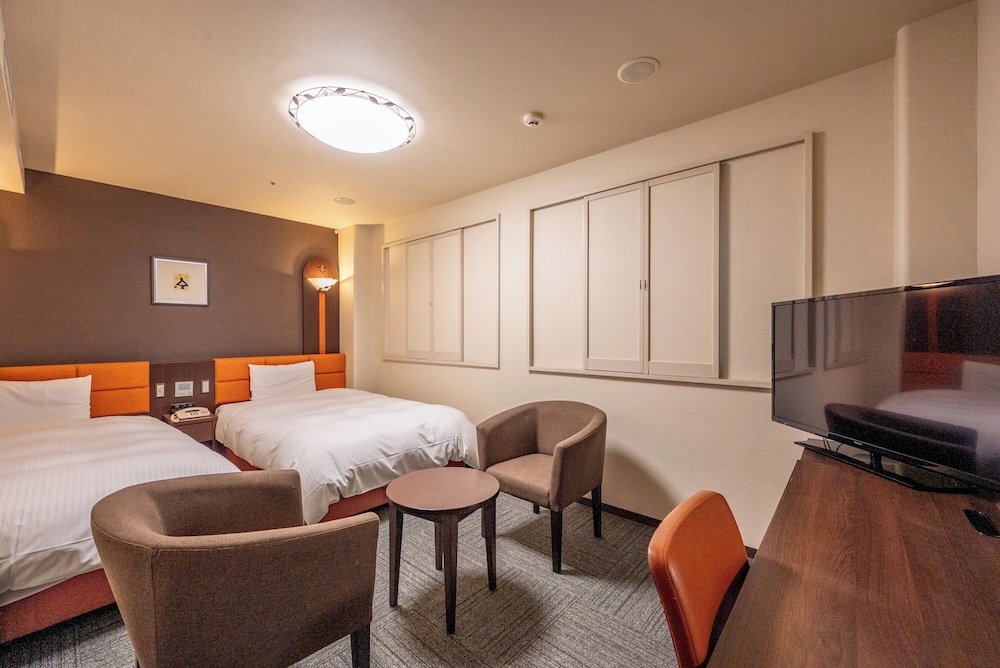 Kagoshima Plaza Hotel Tenmonkan 24/49