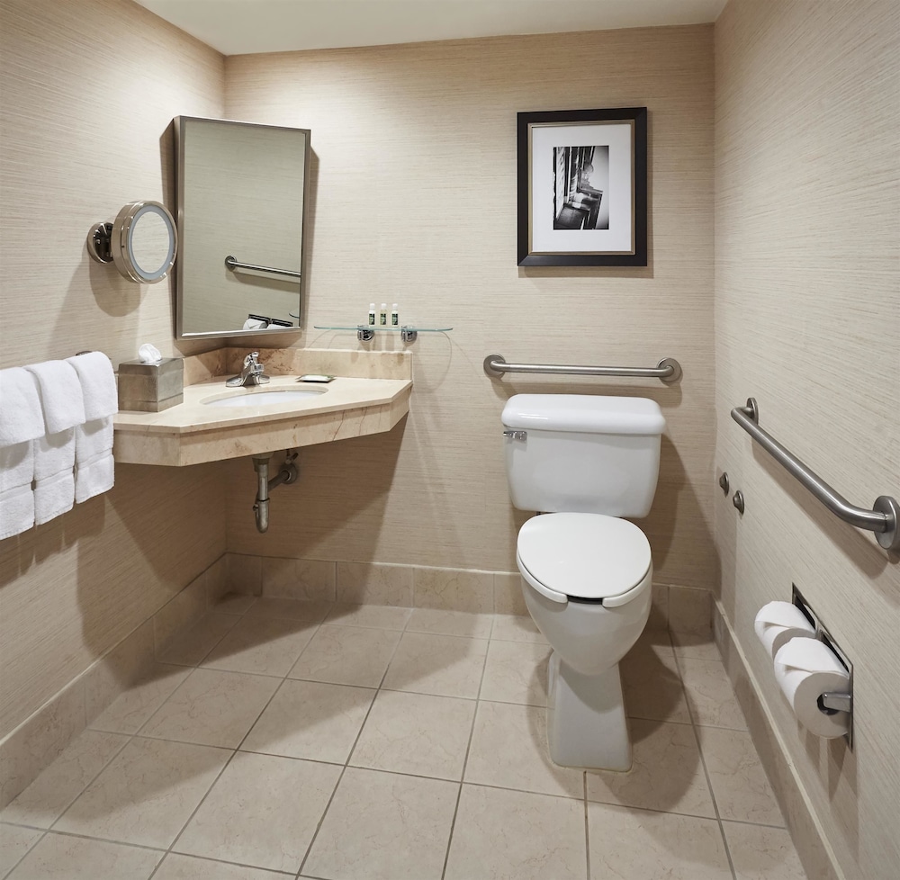 Best Western Plus Waterfront Hotel 21/63