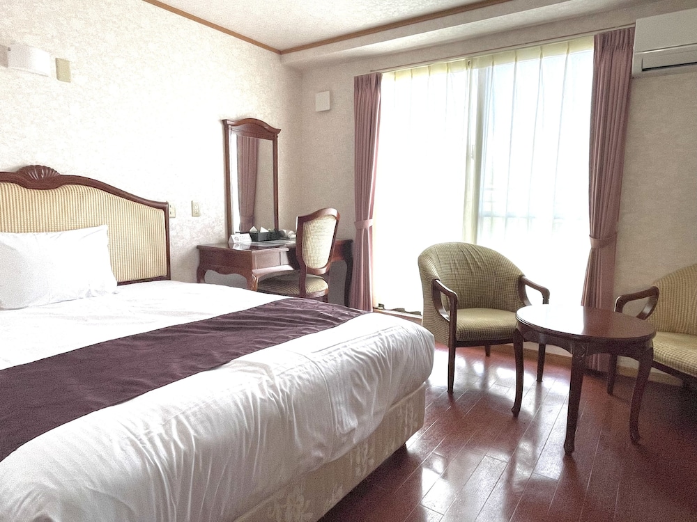 Hotel Castle Village Miyakojima (ex. Miyakojima Onsen Hotel) 15/37