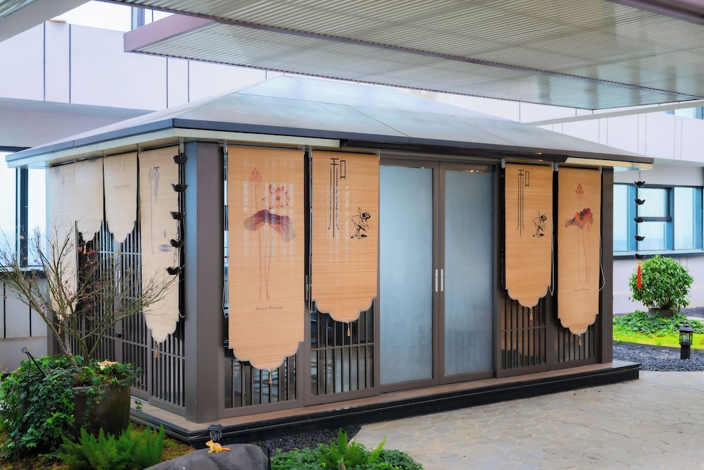 Wyndham Grand Yichang Riverside 3/71