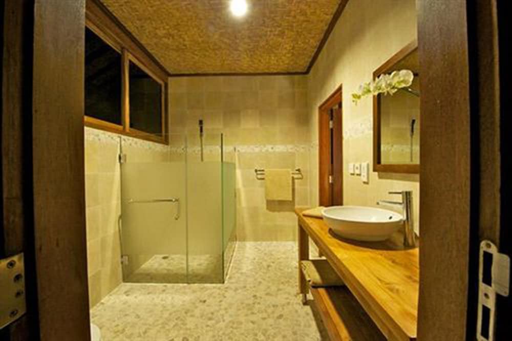 Three Monkeys Villas 42/43