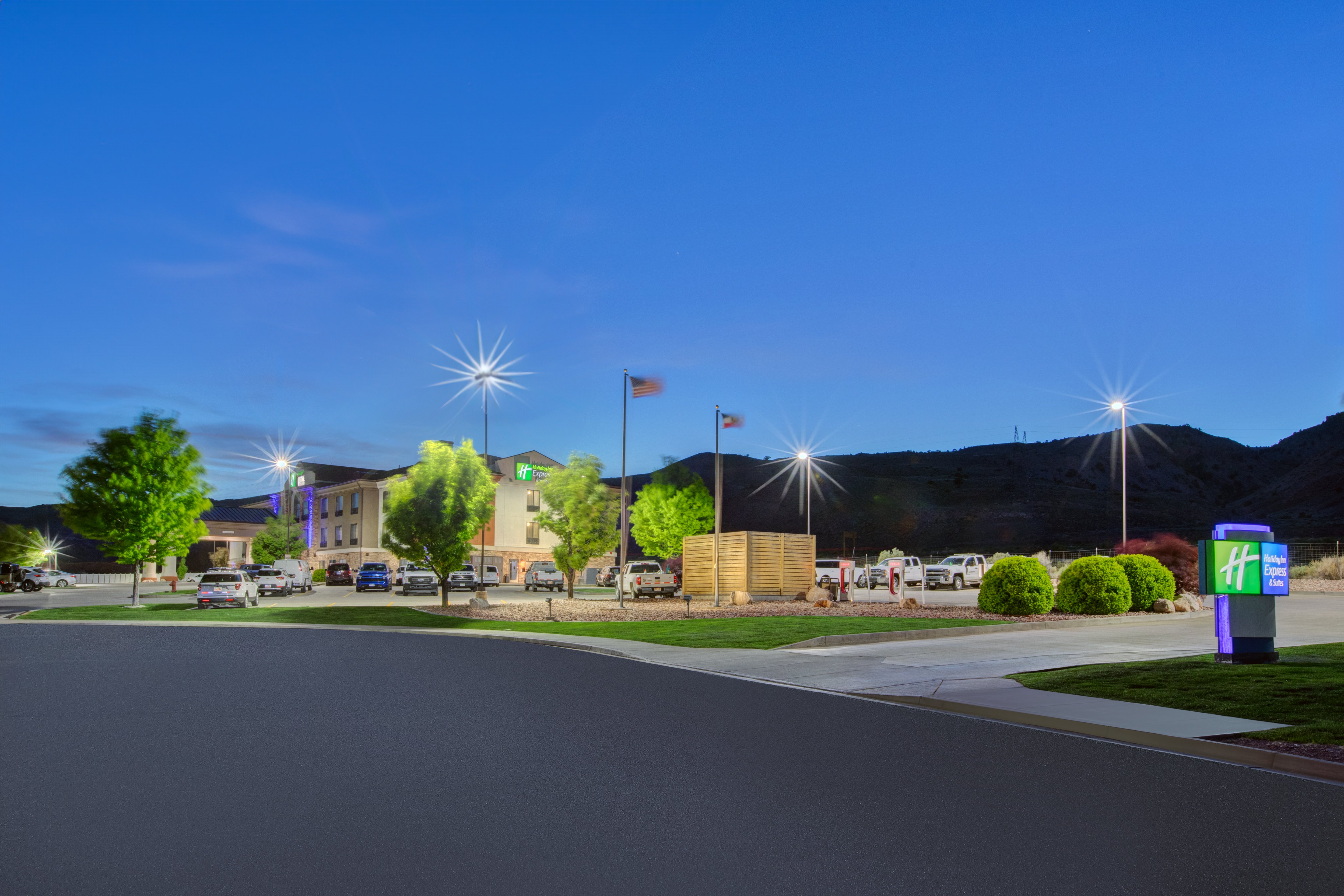 Holiday Inn Express Hotel Suites Richfield 57/62