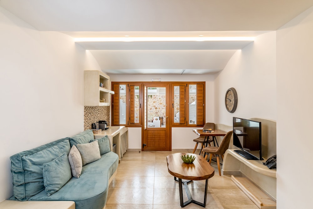 Marvarit Suites 30/50