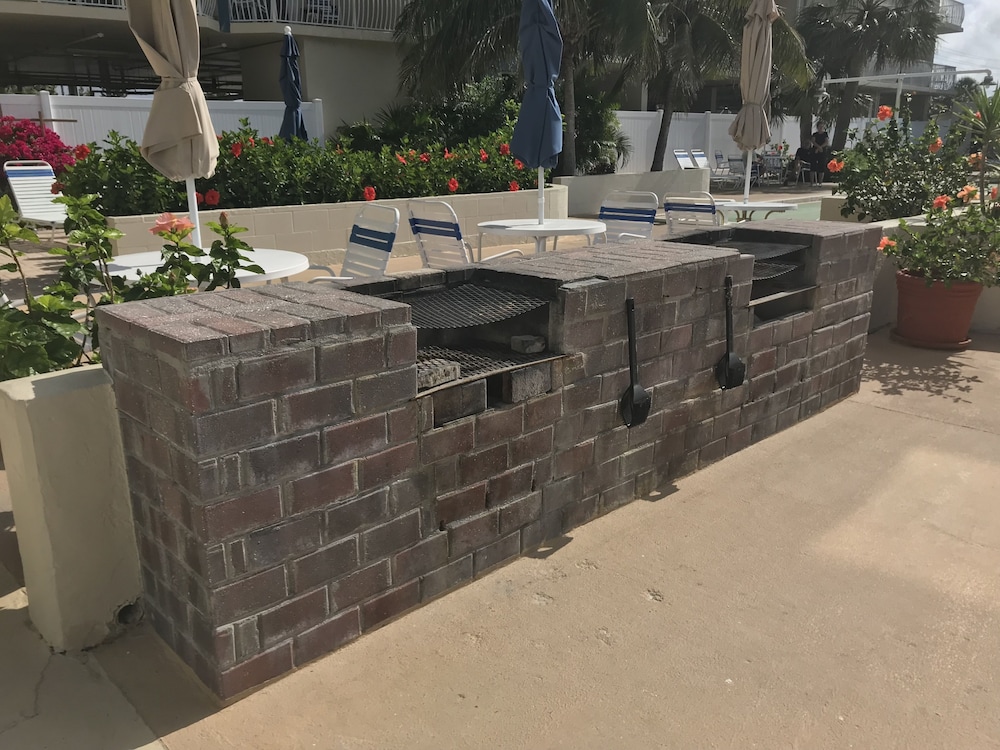 Shoreline Island Resort Exclusively Adult 2/50