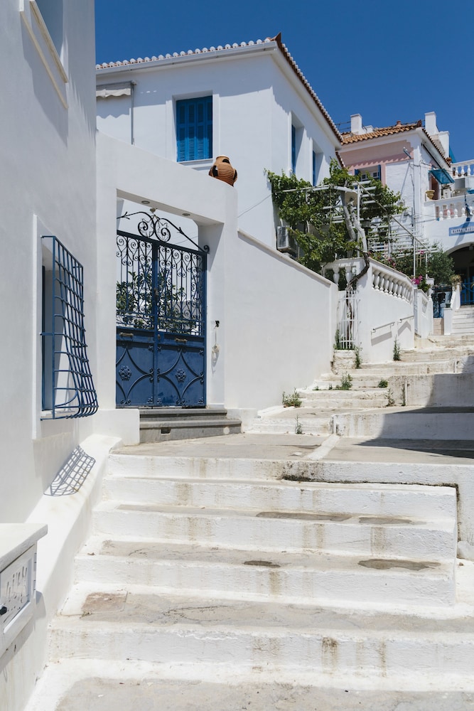 Dimitra Boutique Hotel 10/54